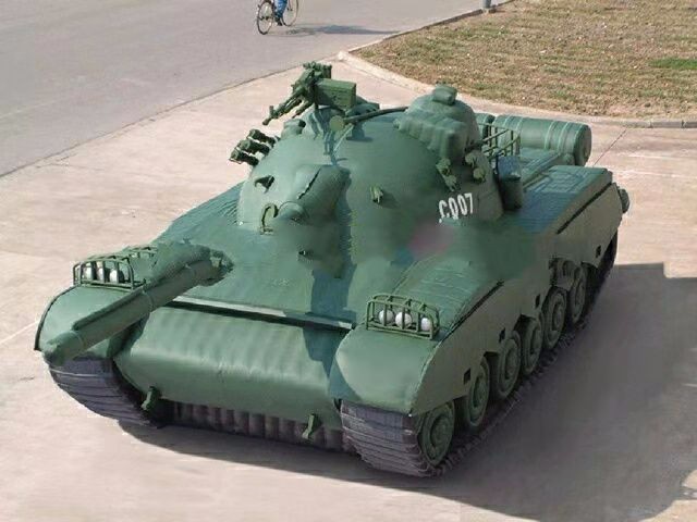 蒙山军用充气坦克车